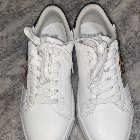 STEVE MADDEN Fone Sneakers - Picture 5 of 9